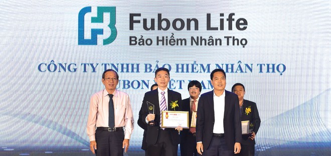 Sản phẩm bảo hiểm của Fubon Life Việt Nam tiếp tục được vinh danh