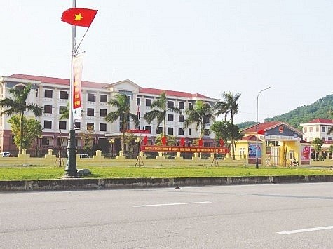Trụ sở UBND huyện Lộc Hà.
