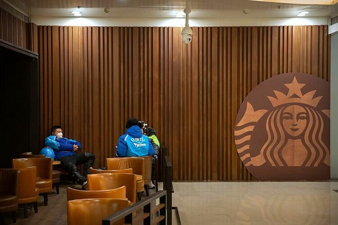 Một cửa hàng của Starbucks tại Trung Quốc. Ảnh: AP.