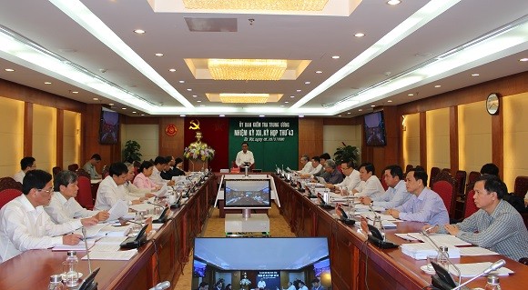 Đồng chí Trần Cẩm Tú chủ trì kỳ họp. Ảnh UBKT Trung ương.