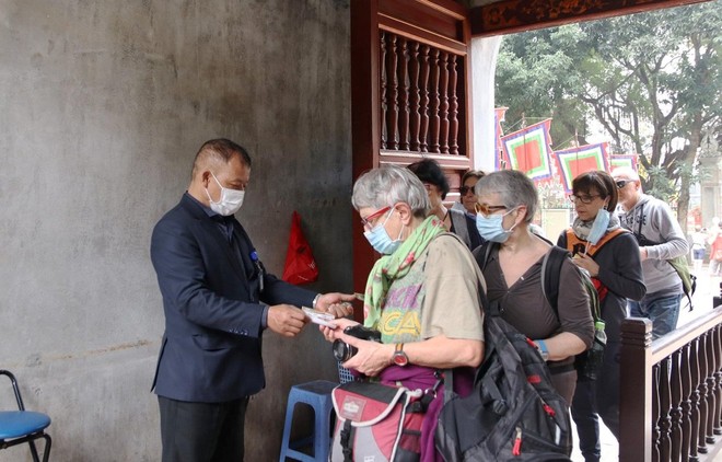 Sức khỏe, an toàn của cộng đồng, du khách vẫn luôn là ưu tiên hàng đầu. (Ảnh: CTV/Vietnam+).