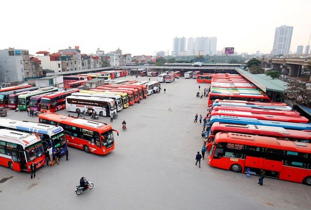 Hoạt động kinh doanh vận tải hành khách dừng trên cả nước (ảnh: Tiền Phong).