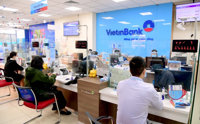 VietinBank tiếp tục hạ mạnh lãi suất cho vay, tung gói tín dụng lên tới 60.000 tỷ đồng hỗ trợ khách hàng bị ảnh hưởng bởi Covid-19.