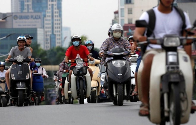Dịch bệnh COVID-19 sẽ khiến thị trường xe máy Việt Nam mất đi cơ hội hồi phục sau bước sụt giảm trong năm 2019. (Ảnh minh hoạ: Reuters).
