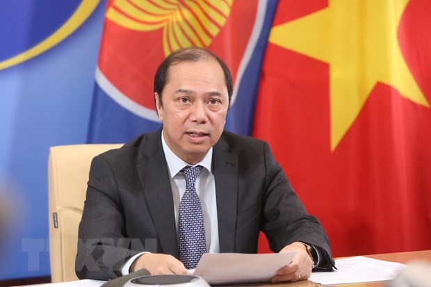 Thứ trưởng Bộ Ngoại giao Nguyễn Quốc Dũng thông báo kết quả Hội nghị Hội đồng điều phối ASEAN (ACC-25) lần thứ 25. (Ảnh: Dương Giang/TTXVN).