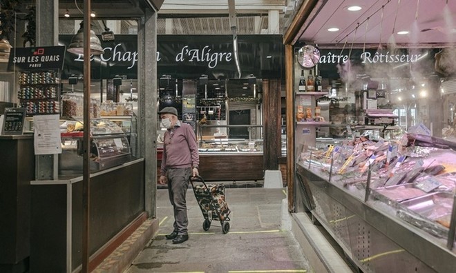 Một khu mua sắm ở Paris, Pháp. Ảnh: NYTimes.