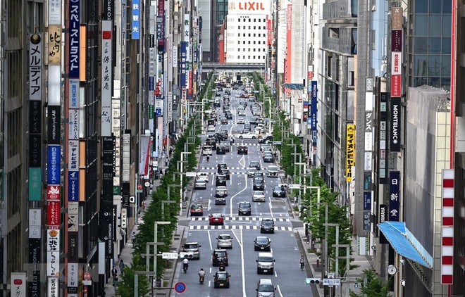 Đại lộ Ginza ở Tokyo, Nhật Bản, ngày 25/5 vừa qua. (Ảnh: AFP/TTXVN).