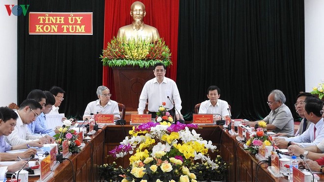 Ủy viên Bộ Chính trị, Bí thư Trung ương Đảng, Trưởng Ban Tổ chức Trung ương Phạm Minh Chính phát biểu tại buổi làm việc.