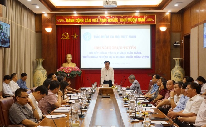 Phó tổng giám đốc phụ trách, quản lý điều hành BHXH Việt Nam Đào Việt Ánh chủ trì Hội nghị.