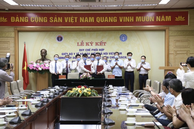 Lễ ký kết Quy chế phối hợp giữa Bộ Y tế và Bảo hiểm xã hội Việt Nam trong xây dựng, tổ chức thực hiện chính sách, pháp luật về bảo hiểm y tế.