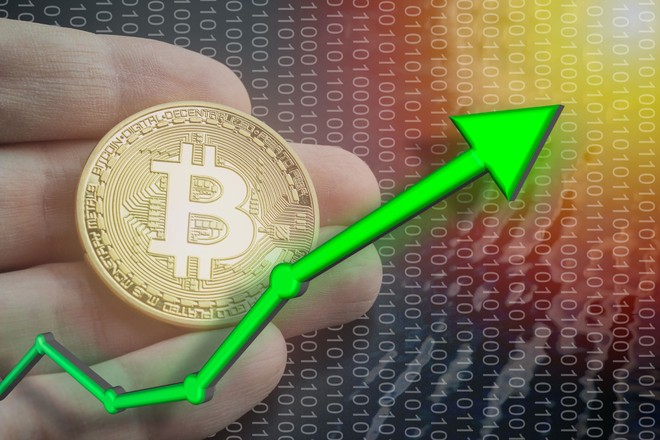 Giá Bitcoin hôm nay ngày 20/10: Trái ngược với thị trường chứng khoán Mỹ đi xuống, giá Bitcoin tiếp tục bay cao vượt mốc 11.700 USD