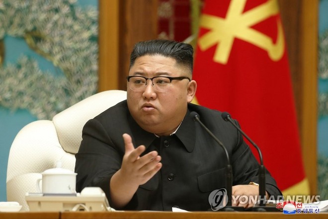 Nhà lãnh đạo Triều Tiên Kim Jong-un đã chủ trì cuộc họp Bộ Chính trị vào ngày 15/11. (Ảnh: Yonhap).