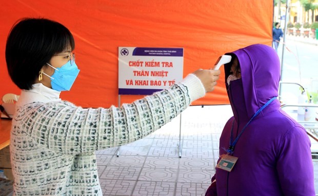 Công tác phòng chống dịch COVID-19 tại Bệnh viện Đa khoa tỉnh Thái Bình được tăng cường. (Ảnh: Thế Duyệt/TTXVN).