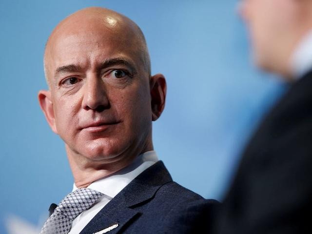 Tỷ phú Amazon Jeff Bezos, người giàu nhất thế giới (Ảnh: EPA).