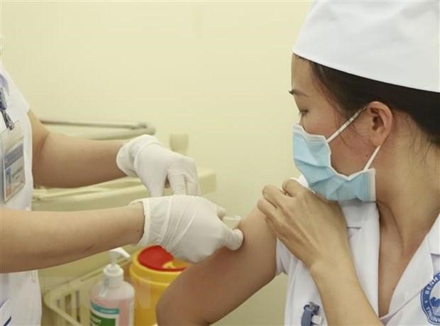 Tiêm vaccine ngừa COVID-19. (Ảnh: Hoàng Hùng/TTXVN).