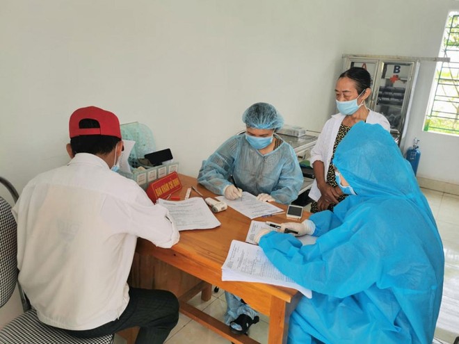 Việc khai báo y tế được triển khai nghiêm túc tại các địa phương ở tỉnh Thái Bình, bởi hiện nay đã xuất hiện 7 ổ dịch Covid-19. (Ảnh minh họa: KT).
