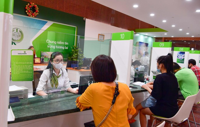 Vietcombank giảm lãi suất tiền vay và phí để hỗ trợ khách hàng bị ảnh hưởng bởi đại dịch Covid-19 tại Bắc Giang và Bắc Ninh