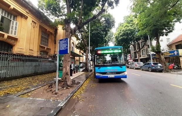 Xe buýt Hà Nội sắp được hoạt động trở lại sau thời gian phải tạm dừng do ảnh hưởng của dịch COVID-19. (Ảnh: Việt Hùng/Vietnam+).