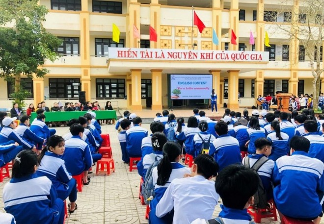 Ngày mai (1/11), học sinh tại thành phố Đông Hà tạm dừng đến trường, chuyển sang học trực tuyến.