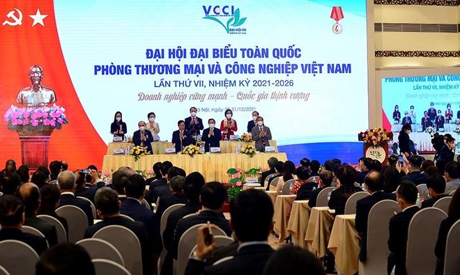 Sáng 31/12/2021, Đại hội VCCI diễn ra trực tiếp tại Hà Nội và các điểm cầu trên toàn quốc với 450 đại biểu chính thức.