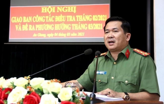 Đại tá Đinh Văn Nơi Đại tá Đinh Văn Nơi giữ chức Giám đốc Công an tỉnh Quảng Ninh.