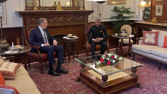 Ngoại trưởng Nga Sergey Lavrov và Ngoại trưởng Ấn Độ Subrahmanyam Jaishankar trong cuộc trao đổi ở New Delhi ngày 1/4. (Ảnh: Telegram).