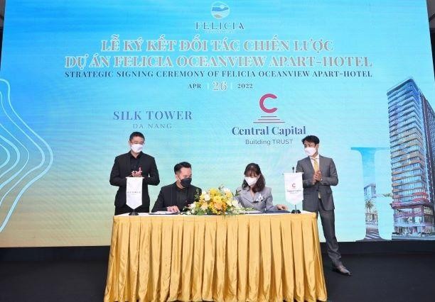 Tháp Lụa Đà Nẵng và Central Capital ký kết hợp tác tại dự án Felicia OceanView Apart-Hotel.