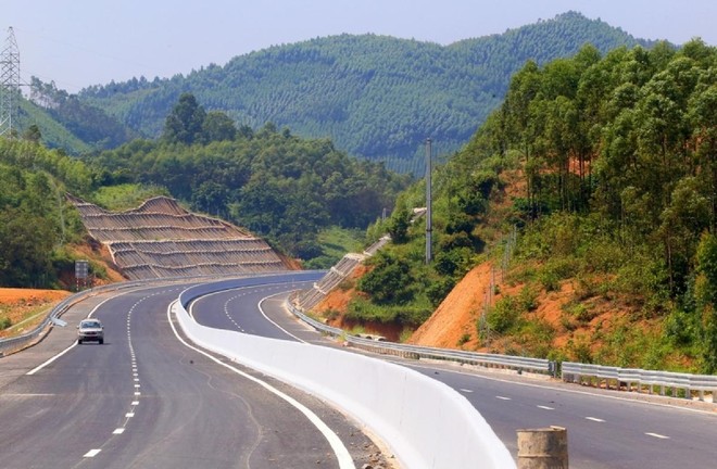 Hiện nay, khi hết cao tốc này, các phương tiện phải di chuyển thêm 30km nữa trên quốc lộ 1A để tới được TP Lạng Sơn và thêm 43km nữa nếu muốn tới cửa khẩu Hữu Nghị.
