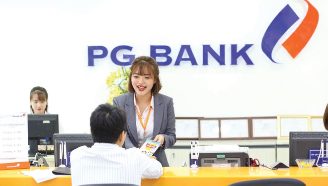 Thương vụ thoái 40% vốn PGBank của Petrolimex được giới đầu tư quan tâm.