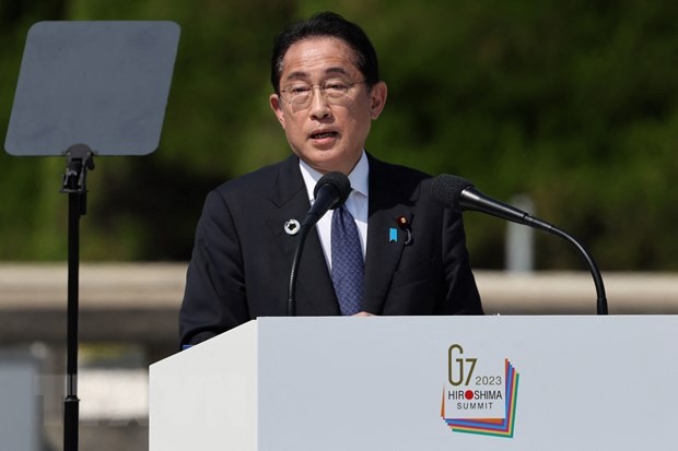 Thủ tướng Nhật Bản Fumio Kishida phát biểu tại cuộc họp báo bế mạc Hội nghị thượng đỉnh G7 ở thành phố Hiroshima ngày 21/5/2023. (Ảnh: AFP/TTXVN)