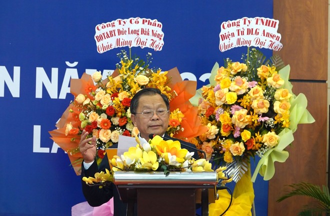 Ông Nguyễn Đình Trạc – Tổng giám đốc Tập đoàn Alpha Seven phát biểu tại ĐHĐCĐ thường niên 2023.