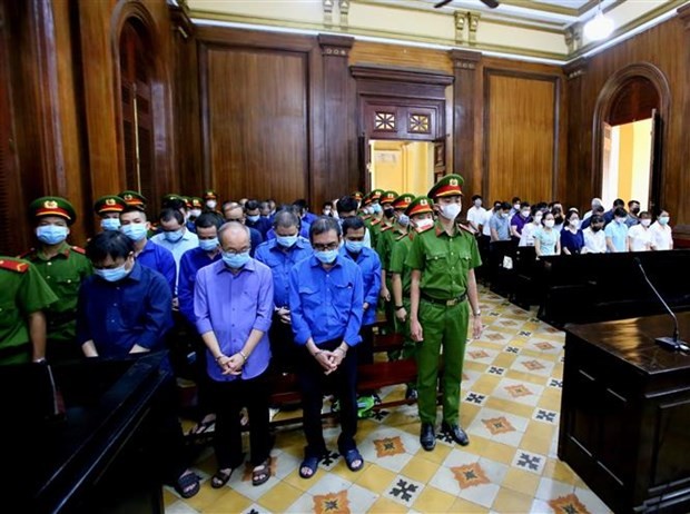 Các bị cáo tại phiên tòa tuyên án. (Ảnh: Thành Chung/TTXVN).