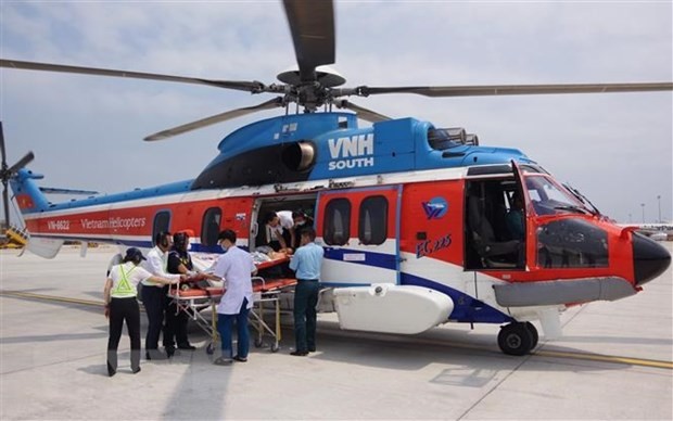 Trực thăng của Công ty trực thăng miền Nam thuộc Binh đoàn 18-Bộ Quốc phòng, chuyển bệnh nhân từ Trường Sa về đất liền cấp cứu. Ảnh minh họa. (Ảnh: TTXVN phát)