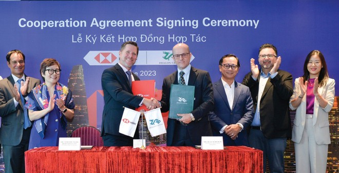 Dragon Capital hợp tác với HSBC triển khai Quỹ Hưu trí cho nhân viên của HSBC Việt Nam.