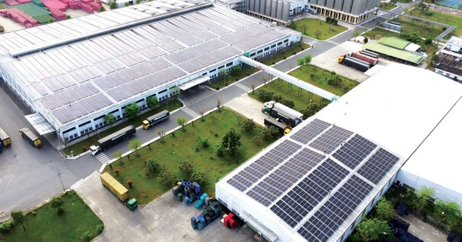 Hệ thống điện năng lượng mặt trời mái nhà tại nhà máy Bia Sài Gòn Quảng Ngãi được lắp đặt từ giai đoạn 1.