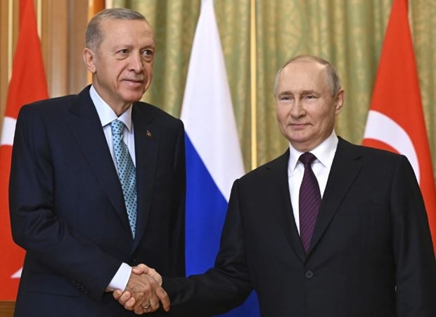 Tổng thống Nga Vladimir Putin và Tổng thống Thổ Nhĩ Kỳ Recep Tayyip Erdogan gặp thượng đỉnh ở thành phố Sochi ngày 4/9. (Nguồn: AP)