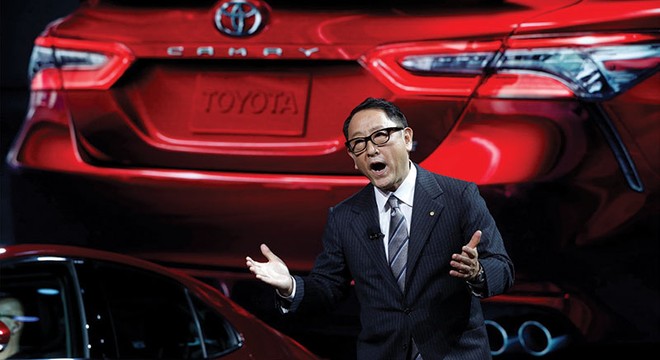 Ông Akio Toyoda, Giám đốc điều hành Toyota phát biểu tại một hội nghị ngành ô tô tại Mỹ
