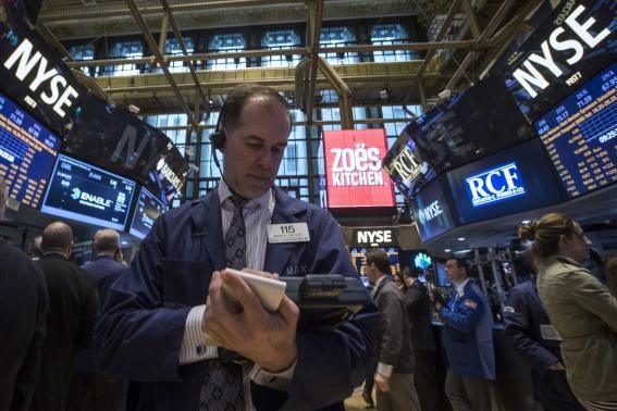 Đợt bán tháo cổ phiếu công nghệ sinh học trên thị trường chứng khoán Mỹ đã lan ra khắp toàn cầu - Ảnh minh họa: Reuters