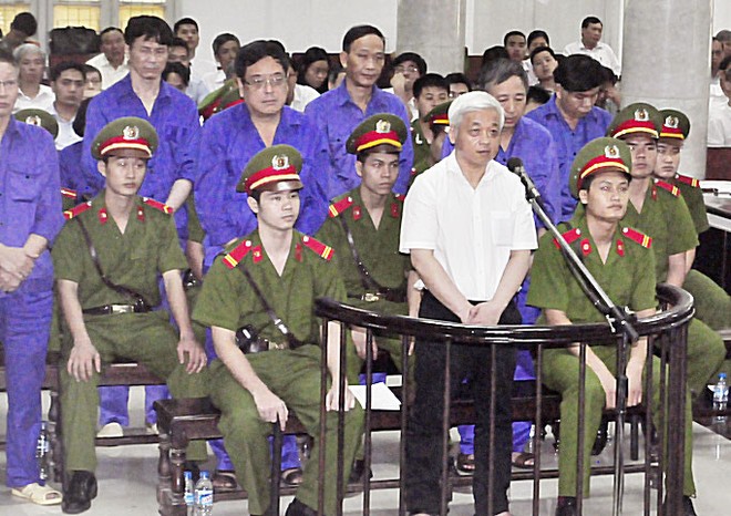 Bị cáo Nguyễn Đức Kiên tại tòa trong phiên tuyên án sáng 9/6