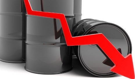 Dầu lao dốc hơn 8%, chứng khoán trụ vững sau quyết định lịch sử của OPEC