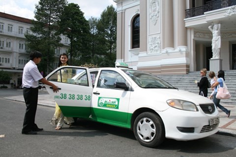 Quy định xử phạt lái xe taxi làm việc 4  tiếng liên tục là bất cập