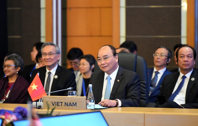 Thủ tướng Nguyễn Xuân Phúc dự Hội nghị Cấp cao ASEAN với Hoa Kỳ, Trung Quốc, Hàn Quốc, Nhật Bản. Ảnh: VGP/Quang Hiếu