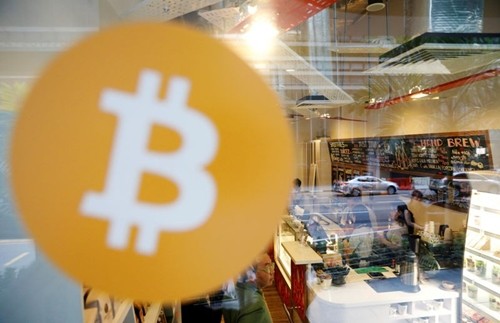 Giá Bitcoin hiện tại chưa bằng nửa đỉnh tháng 12 năm ngoái. Ảnh:Reuters