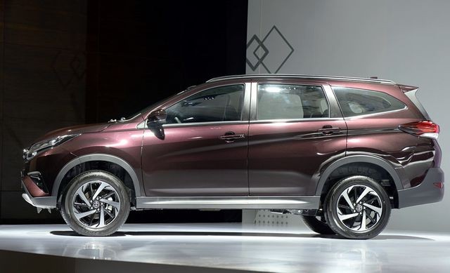 Mua Toyota Rush vào đầu tháng 3 khách hàng phải chờ tới tháng 6/2019 mới được nhận xe.