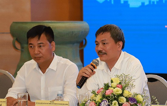 Ông Lại Xuân Thanh (phải). Ảnh:Nguyễn Long.