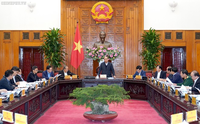 Thủ tướng Nguyễn Xuân Phúc chủ trì cuộc họp thường trực Chính phủ về đẩy mạnh hợp tác với Lào
