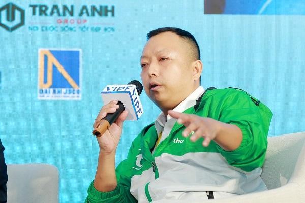 Ông Peter Nguyễn, Đồng sáng lập Thuocsi.vn chia sẻ tại Diễn đàn. (Ảnh: Lê Toàn)