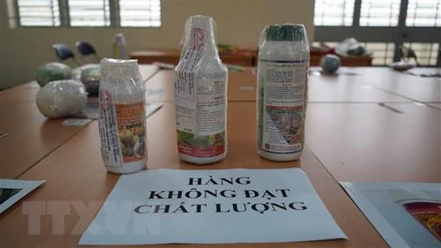 Phân bón, thuốc bảo vệ thực vật hàng không đạt chất lượng bị tịch thu, lưu giữ mẫu trưng bày tại Sở Nông nghiệp và Phát triển Nông thôn tỉnh Tây Ninh.
