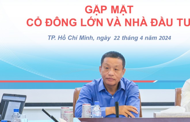 Ông Đoàn Văn Nhuộm, Tổng Giám đốc PVOIL giải đáp các nội dung cổ đông, nhà đầu tư quan tâm