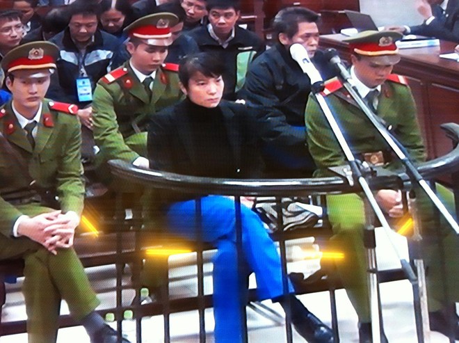 Bị cáo Phạm Thị Bích Lương tại tòa (ảnh chụp qua màn hình)